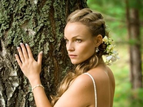 Свадебные прически на бок 