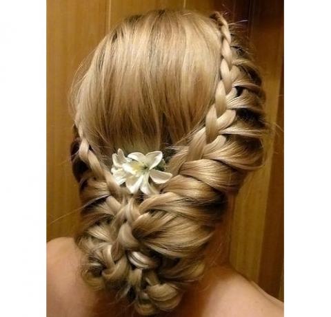 Свадебные прически с косой 