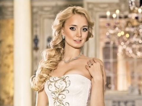 Свадебные прически с прядями